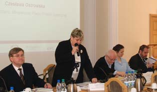 Minister Ostrowska na konferencji poświęconej szarej strefie